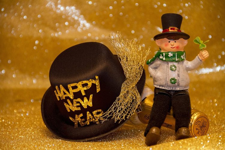 Sylvester, new year's eve, turn of the year — Eltern beibehalten dann inside jeder Einzahlung einen Reload Vermittlungsprovis